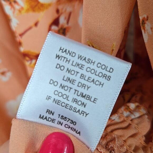 Rose + Olive Smocked Peach Floral Peasant Top Chiffon Ladies Blouse Pullover - Picture 6 of 9